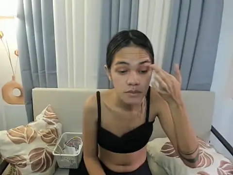 XxBigCockAliyahxX online show from 11/10/25, 05:17