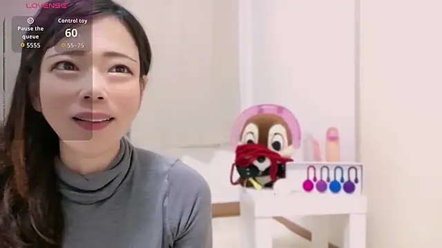 Snapshot of chie__xx chatting on 11/05/25, 01:27 chie xx online show from 11/05/25, 01:27