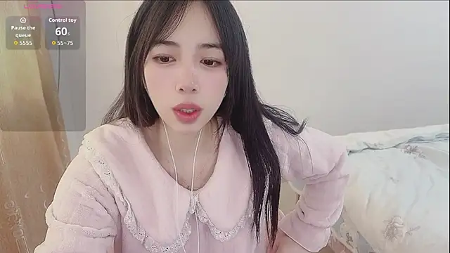 by-Hannah online show from 11/05/25, 02:11