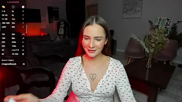 Snapshot of Cleojuice chatting on 11/04/25, 01:32 Cleojuice online show from 11/04/25, 01:32