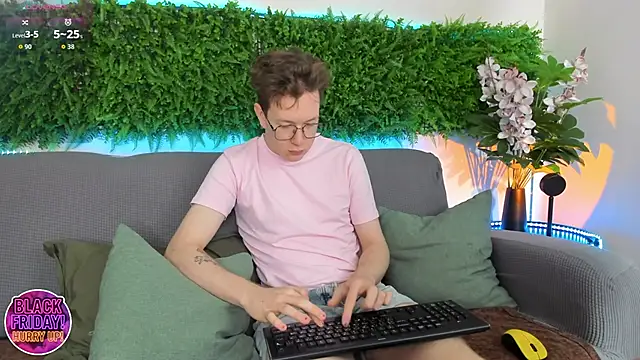 Teddy Parker online show from 11/30/25, 08:07