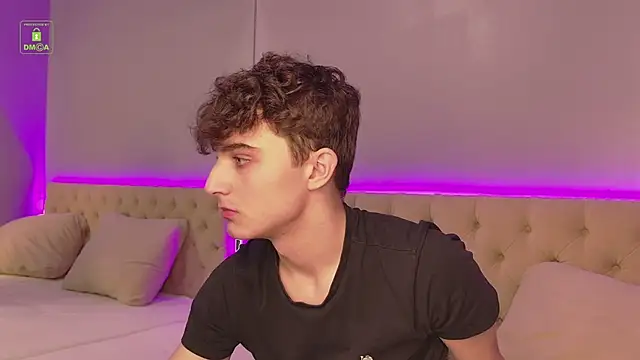 Richard steele hot online show from 11/02/25, 03:47