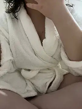 Snapshot of Angeldoram chatting on 02/26/26, 07:35 Angeldoram online show from 02/26/26, 07:35