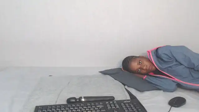 EbonyTinyX online show from 12/14/25, 04:23