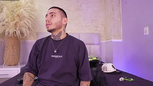 AsiaMillerr  online show from 12/15/25, 04:28