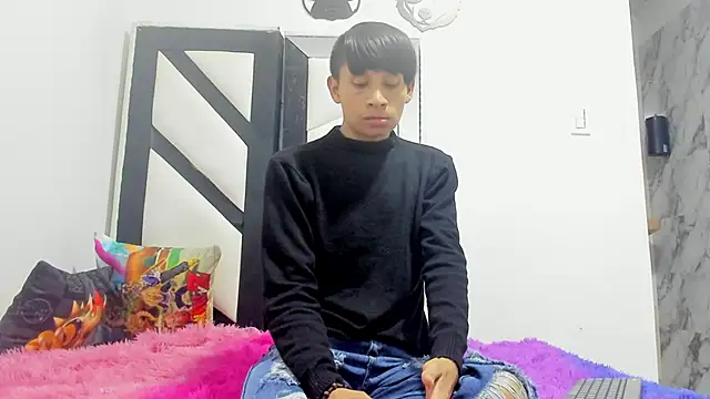 ALEXANDRO BOVER online show from 11/07/25, 07:14