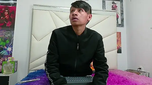 ALEXANDRO BOVER online show from 12/01/25, 09:09