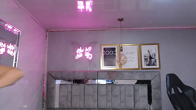 Cute Martina v online show from 11/25/25, 08:09