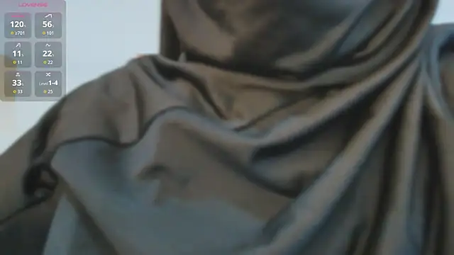 Snapshot of Lailaa_lush chatting on 11/02/25, 07:00 Lailaa lush online show from 11/02/25, 07:00