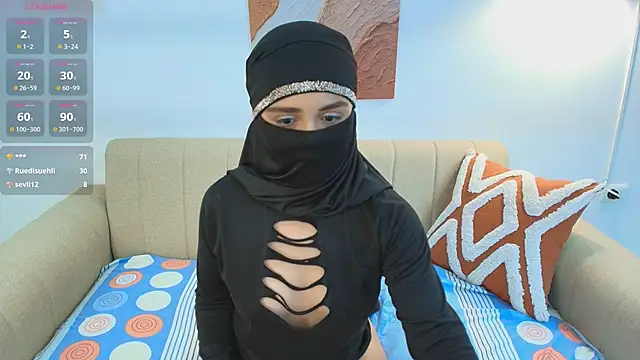 Snapshot of Lailaa_lush chatting on 11/13/25, 08:13 Lailaa lush online show from 11/13/25, 08:13