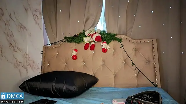 eva delight  online show from 12/20/25, 11:06