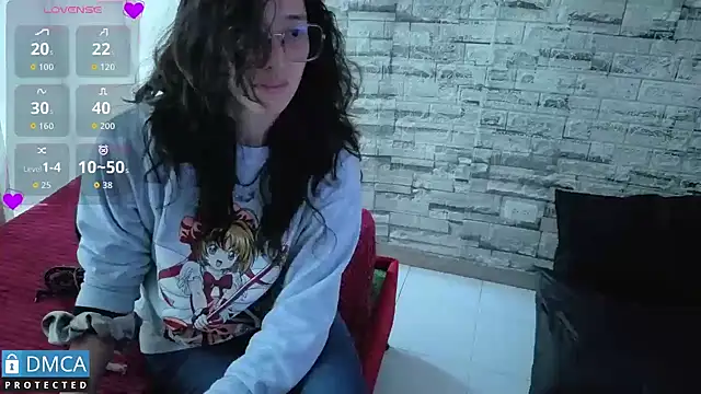 eva delight  online show from 05/05/26, 02:03