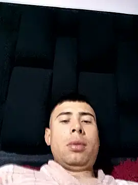 Snapshot of robinhd1234 chatting on 01/10/26, 12:18 robinhd1234 online show from 01/10/26, 12:18