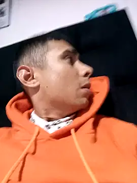 Snapshot of robinhd1234 chatting on 02/17/26, 12:29 robinhd1234 online show from 02/17/26, 12:29