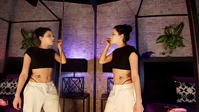 Natasha Dior online show from 11/10/25, 12:37