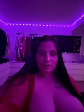 Aksinja05 online show from 11/09/25, 06:28