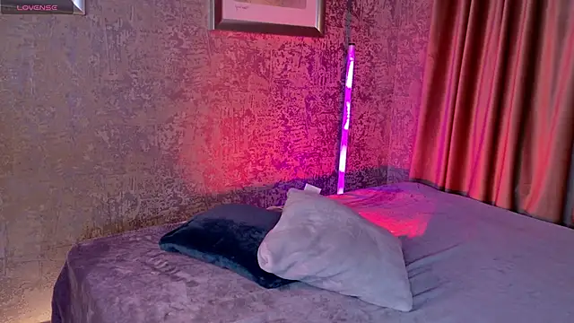 VivieSunn online show from 05/20/26, 03:18