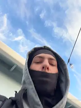 Snapshot of slimshadypt2 chatting on 01/18/26, 12:47 slimshadypt2 online show from 01/18/26, 12:47