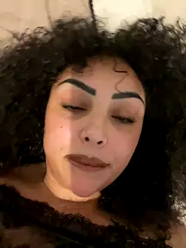 Snapshot of CaramelCarmenxox chatting on 01/08/26, 02:52 CaramelCarmenxox online show from 01/08/26, 02:52