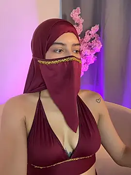 shaima   online show from 04/27/26, 08:40