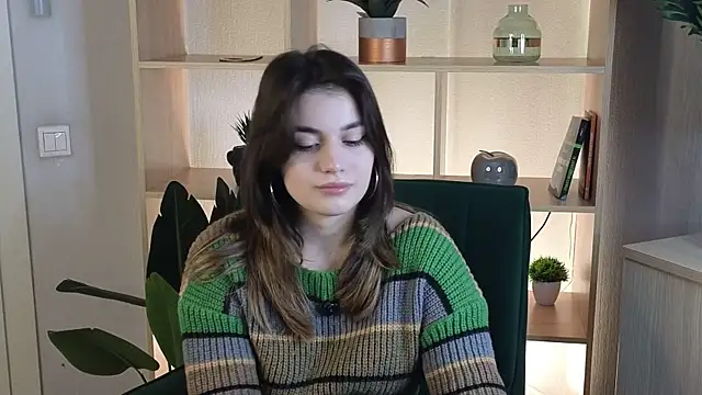 Snapshot of EllanMull chatting on 10/26/25, 12:00 EllanMull online show from 10/26/25, 12:00