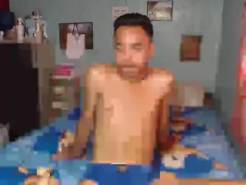 slimraz02 online show from 05/09/26, 02:50
