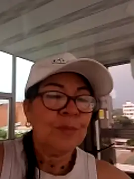 Snapshot of laliItaclark chatting on 04/29/26, 01:15 laliItaclark online show from 04/29/26, 01:15