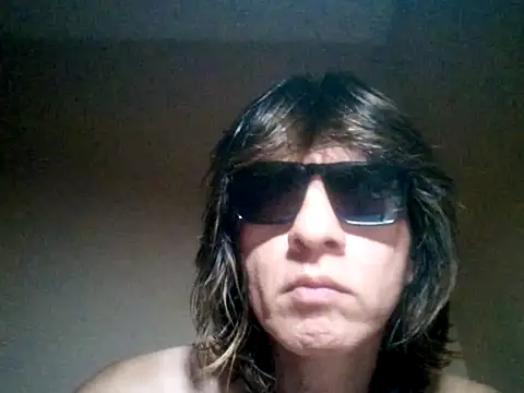 Snapshot of Robbie_78 chatting on 03/16/26, 01:22 Robbie 78 online show from 03/16/26, 01:22