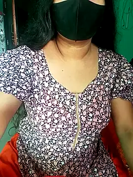 Snapshot of Chadni19 chatting on 11/04/25, 08:02 Chadni19 online show from 11/04/25, 08:02