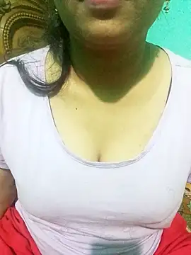 Snapshot of Chadni19 chatting on 11/13/25, 02:10 Chadni19 online show from 11/13/25, 02:10