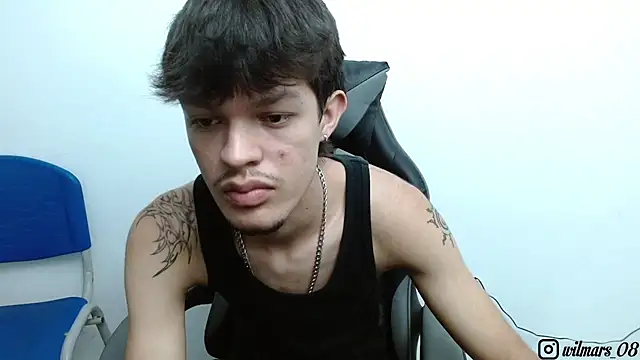 BrayanOconer08 online show from 11/04/25, 04:11