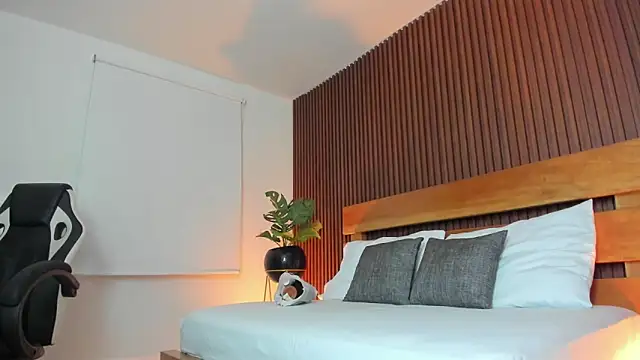 anastasia cortez  online show from 11/16/25, 02:50