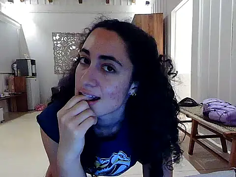 eleganceafterdark online show from 10/31/25, 02:34