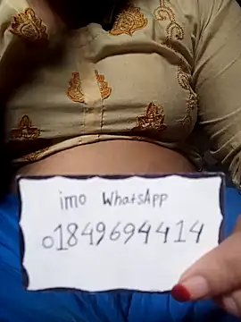 Snapshot of Naughty_Mow chatting on 10/29/25, 03:53 Naughty Mow online show from 10/29/25, 03:53