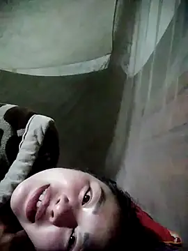 yeu-yeu online show from 10/30/25, 01:01