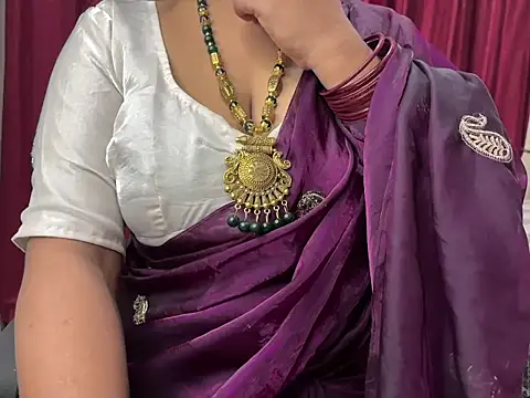 Ritika janu online show from 06/18/26, 04:24