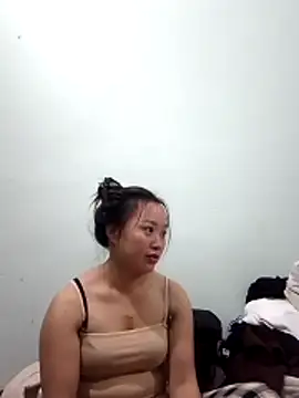 Phoena-a online show from 12/05/25, 07:39