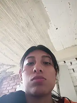 YeseniaRodriguez3 online show from 11/04/25, 09:03