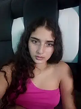 Snapshot of AdharaAshe chatting on 10/25/25, 06:43 AdharaAshe online show from 10/25/25, 06:43