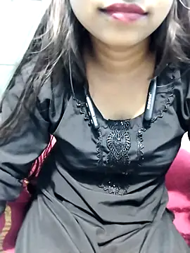 Snapshot of cute_mahi07 chatting on 10/26/25, 04:57 cute mahi07 online show from 10/26/25, 04:57