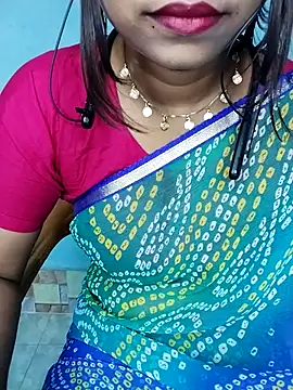 Snapshot of cute_mahi07 chatting on 11/12/25, 04:51 cute mahi07 online show from 11/12/25, 04:51