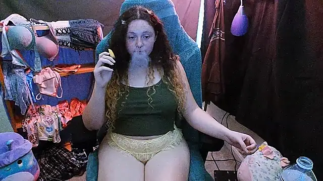 Snapshot of sugasunny04 chatting on 01/06/26, 08:45 sugasunny04 online show from 01/06/26, 08:45