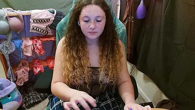 Snapshot of sugasunny04 chatting on 01/08/26, 06:59 sugasunny04 online show from 01/08/26, 06:59