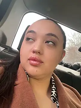 Snapshot of Sun-After-Rine chatting on 11/04/25, 09:41 Sun-After-Rine online show from 11/04/25, 09:41