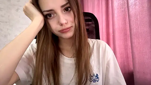 AliceStacy online show from 10/26/25, 09:48