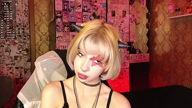 Snapshot of MissMorganMoon chatting on 02/02/26, 11:03 MissMorganMoon online show from 02/02/26, 11:03