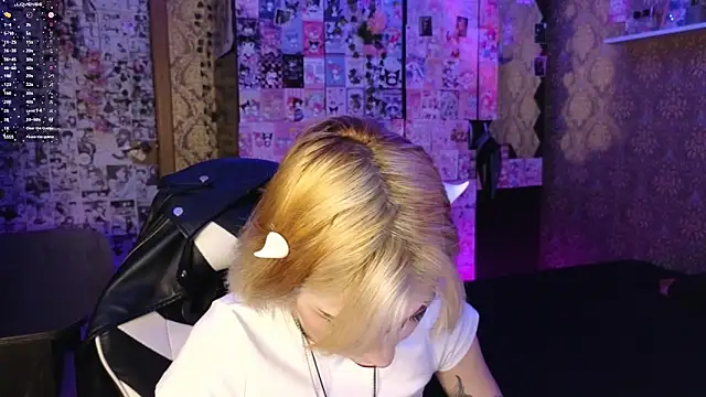 Snapshot of MissMorganMoon chatting on 02/12/26, 10:49 MissMorganMoon online show from 02/12/26, 10:49