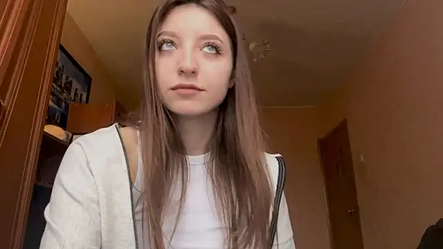 Snapshot of ClaudieZorzi chatting on 11/03/25, 07:31 ClaudieZorzi online show from 11/03/25, 07:31