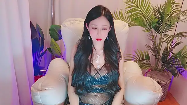 Snapshot of Vv123668 chatting on 12/14/25, 02:33 Vv123668 online show from 12/14/25, 02:33