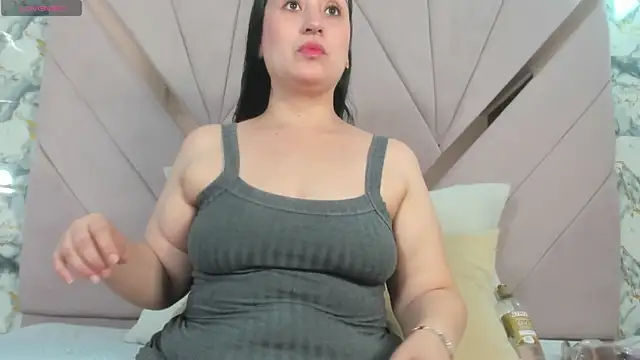 naomy sexy  online show from 05/11/26, 10:07